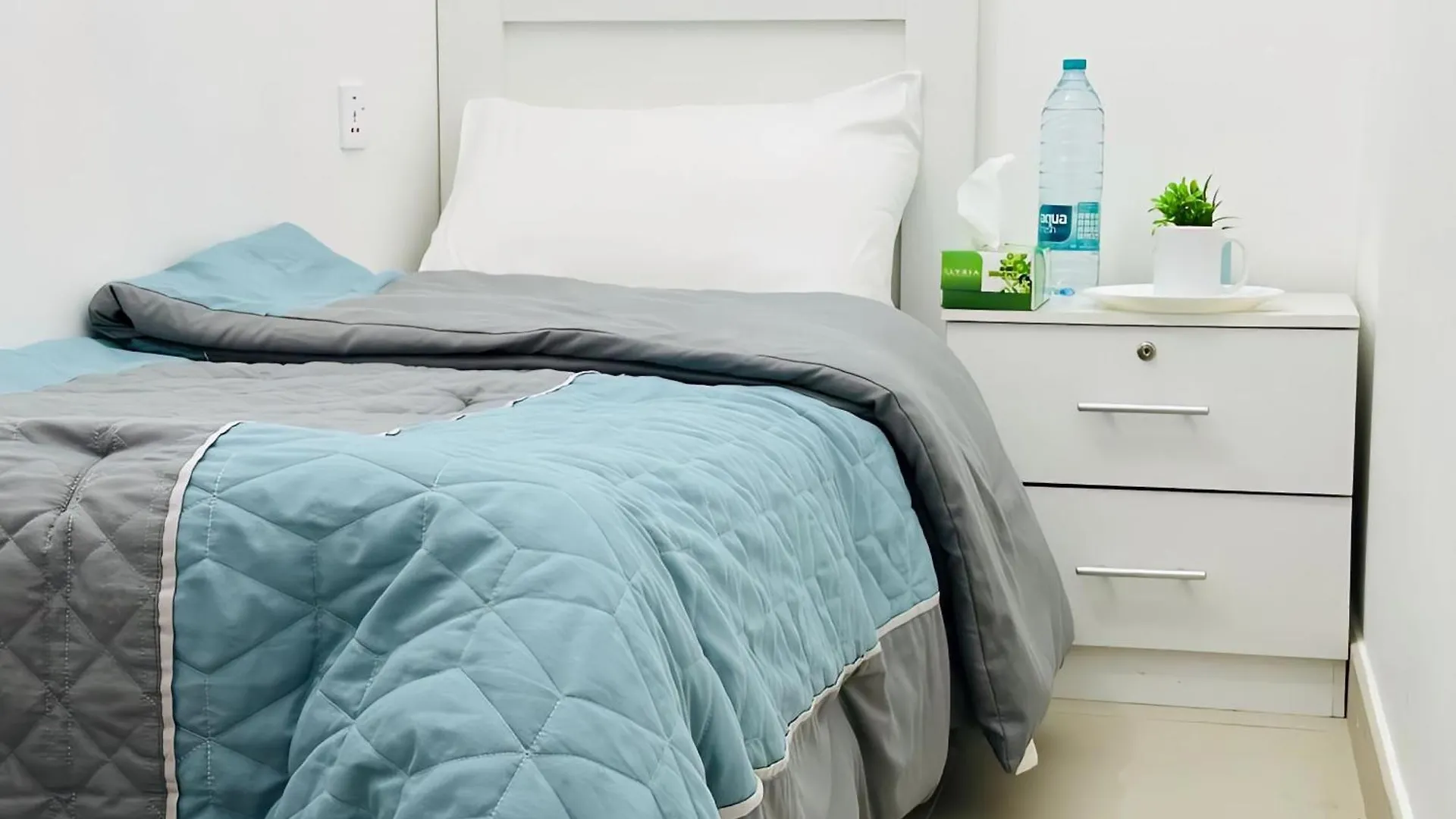 Albergue Abu Dhabi Pearl 0*,  Emiratos Árabes Unidos